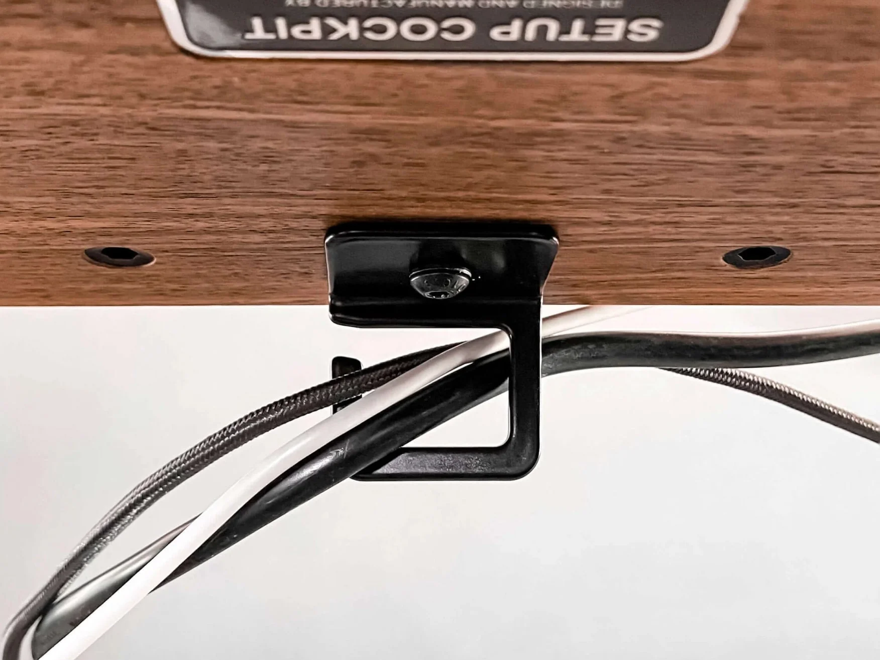 Kabelführung für Setup Cockpit - Image 3